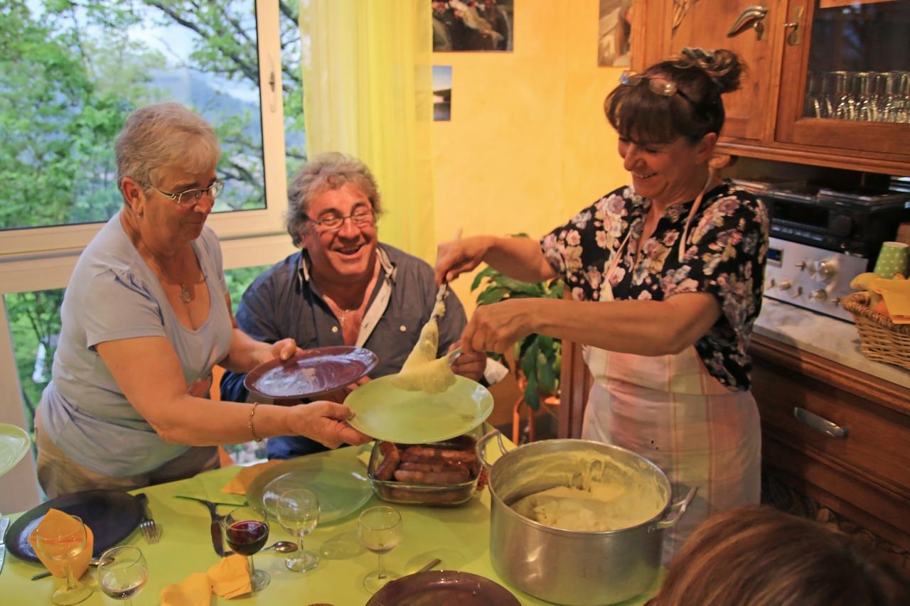 Le Grand Val Bed and Breakfast Lavastrie Εξωτερικό φωτογραφία