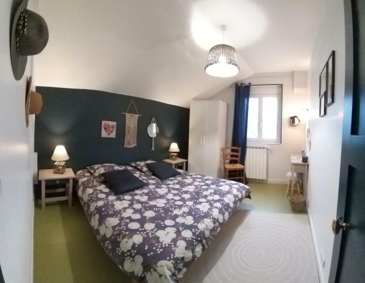 Le Grand Val Bed and Breakfast Lavastrie Εξωτερικό φωτογραφία