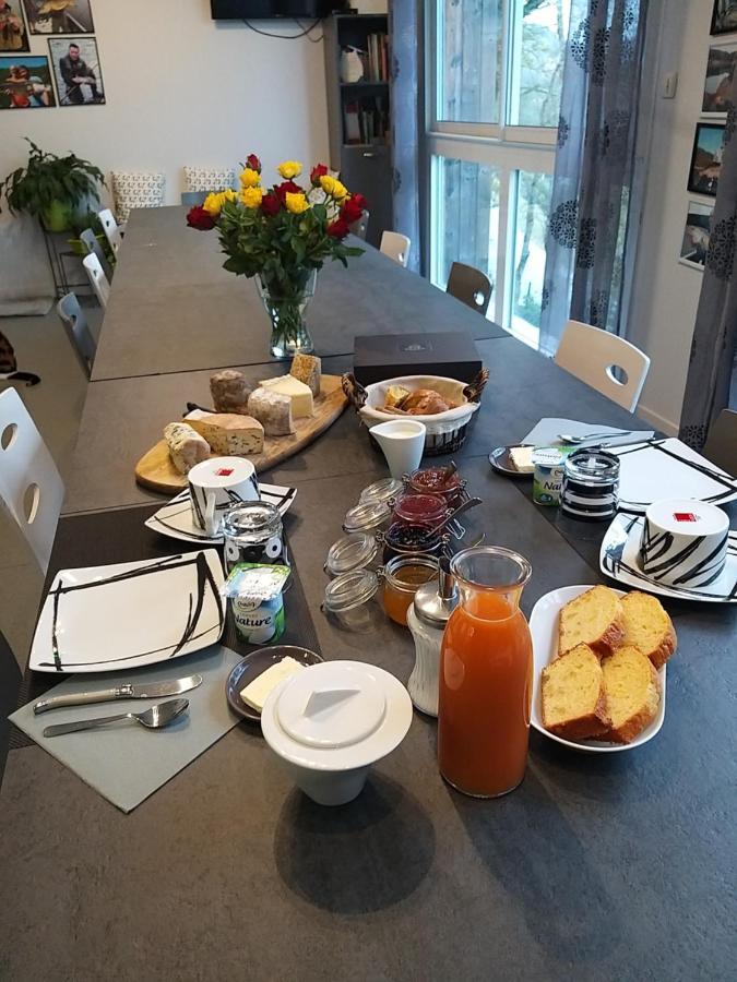 Le Grand Val Bed and Breakfast Lavastrie Εξωτερικό φωτογραφία