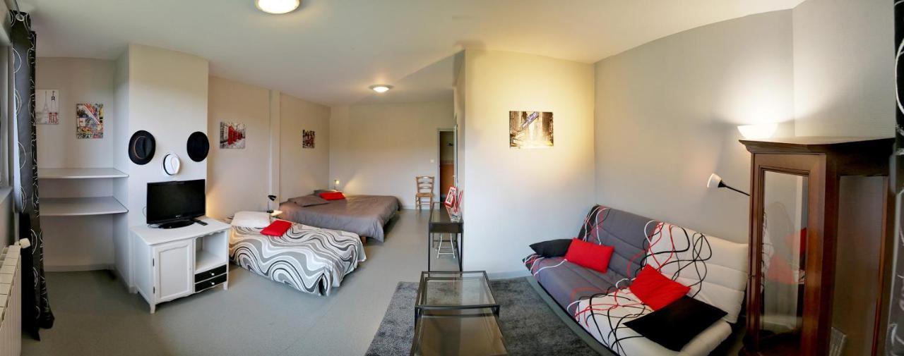 Le Grand Val Bed and Breakfast Lavastrie Εξωτερικό φωτογραφία