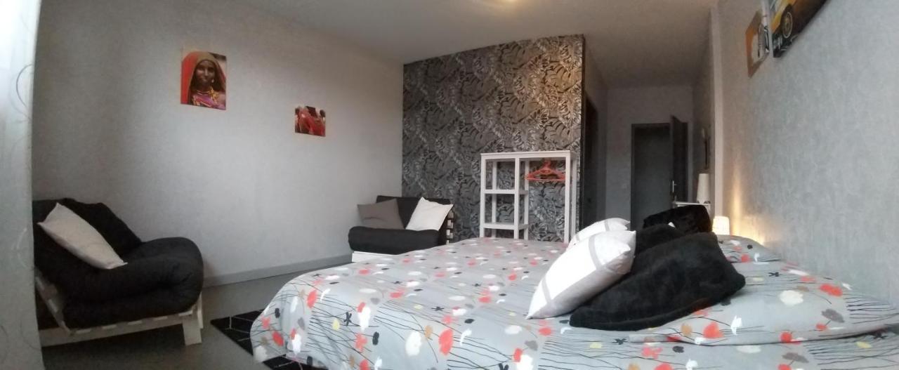 Le Grand Val Bed and Breakfast Lavastrie Εξωτερικό φωτογραφία