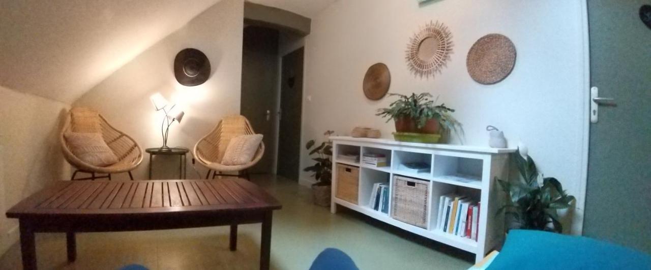 Le Grand Val Bed and Breakfast Lavastrie Εξωτερικό φωτογραφία